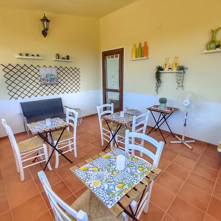 Stella Dorada A Soli 5 Minuti Dalle Spiagge Le Nostre Camere Offrono Tutto Il Necessario Per La Tua Vacanza Perfetta Olia Speciosa Exterior photo