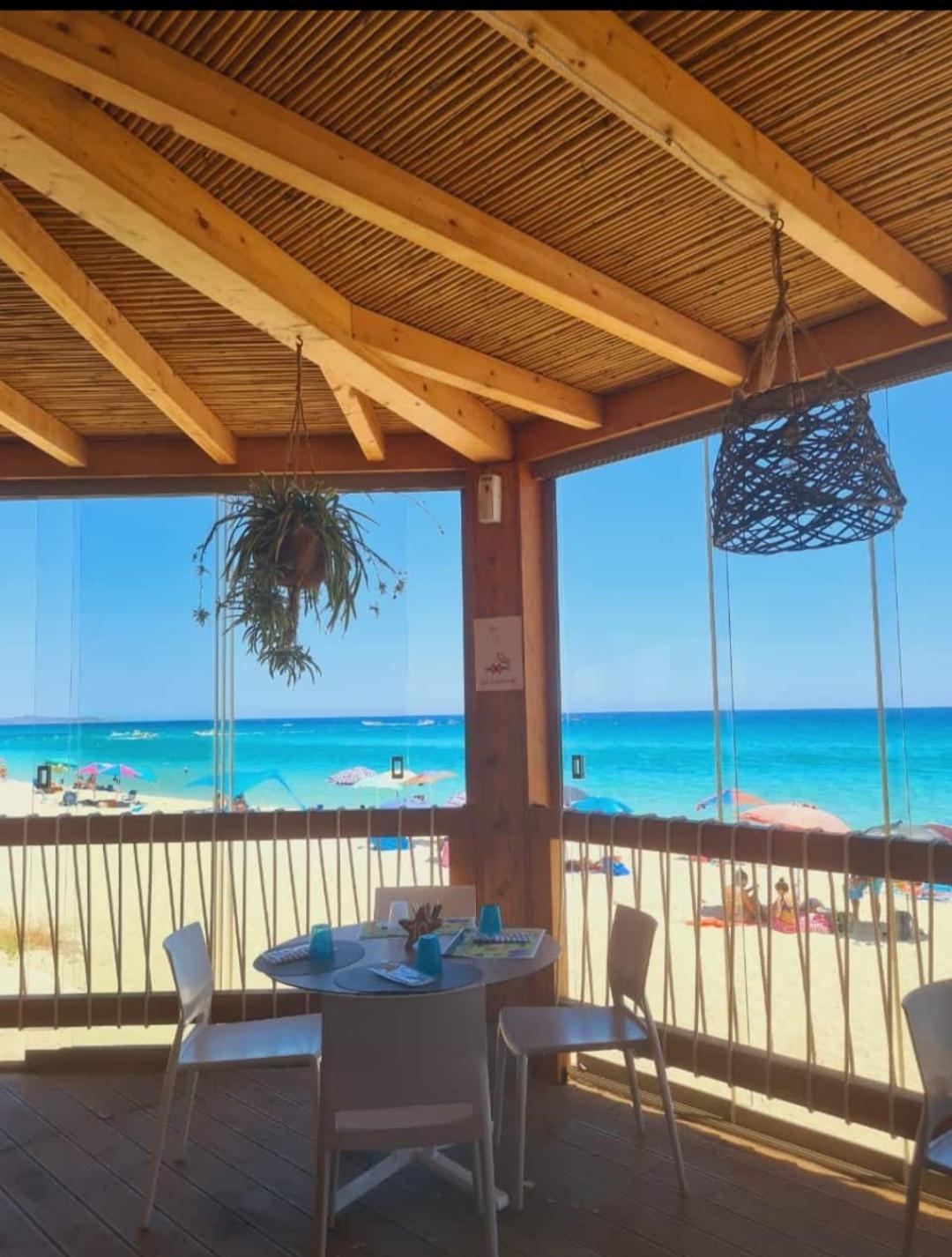 STELLA DORADA BEDROOMS a 5 minuti dal mare, con clima, balcone, frigo, zanzariere e TV