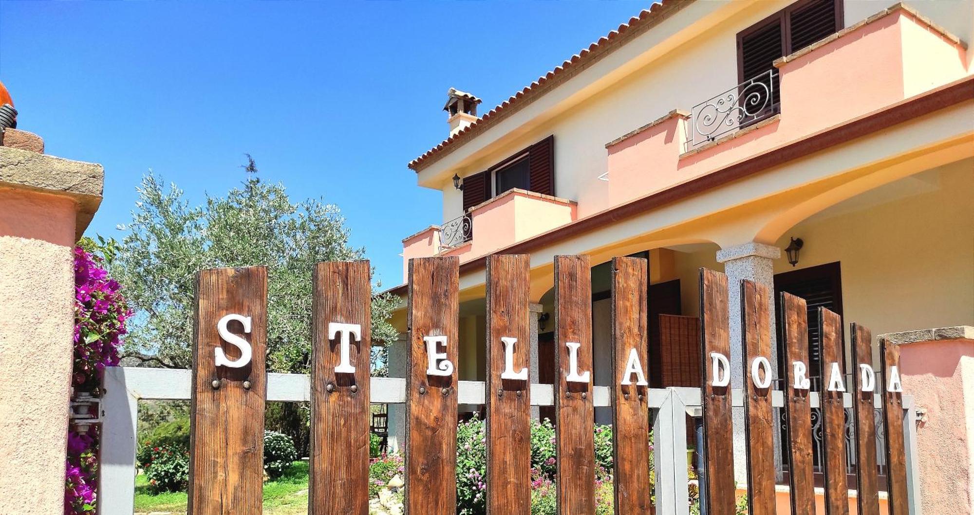Alloggio in famiglia STELLA DORADA BEDROOMS a 5 minuti dal mare, con clima, balcone, frigo, zanzariere e TV